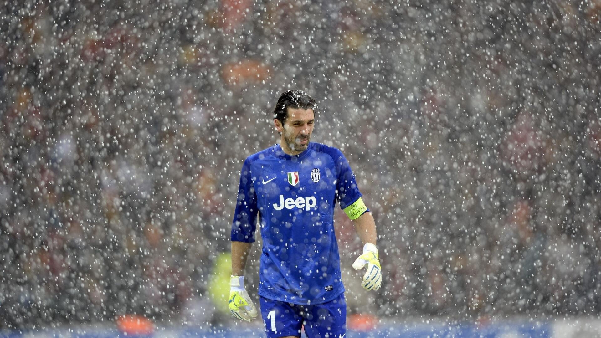 乐鱼体育官网投注-南非逆转成功,晋级希望重燃,南非转型三部曲